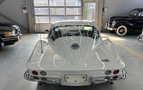 Chevrolet Corvette C2, 1966 год, 13 500 000 рублей, 5 фотография