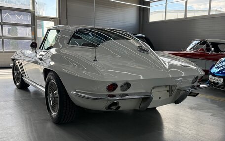 Chevrolet Corvette C2, 1966 год, 13 500 000 рублей, 6 фотография