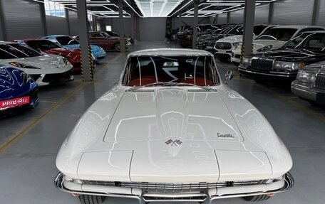 Chevrolet Corvette C2, 1966 год, 13 500 000 рублей, 11 фотография