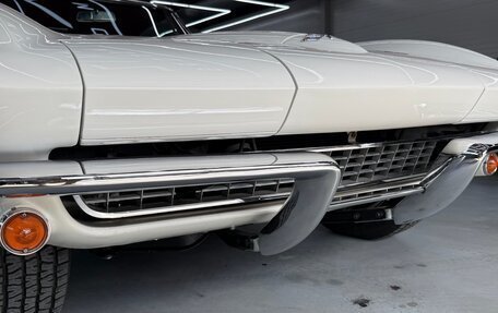 Chevrolet Corvette C2, 1966 год, 13 500 000 рублей, 13 фотография