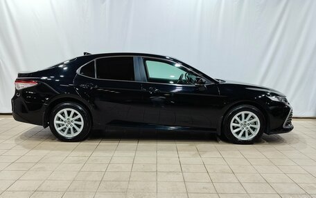 Toyota Camry, 2021 год, 3 200 000 рублей, 4 фотография