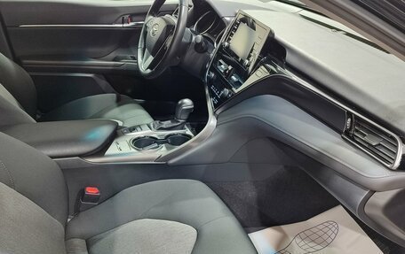 Toyota Camry, 2021 год, 3 200 000 рублей, 14 фотография