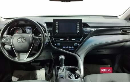 Toyota Camry, 2021 год, 3 200 000 рублей, 15 фотография