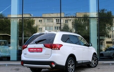 Mitsubishi Outlander III рестайлинг 3, 2018 год, 1 882 000 рублей, 5 фотография
