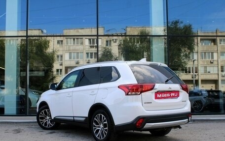 Mitsubishi Outlander III рестайлинг 3, 2018 год, 1 882 000 рублей, 7 фотография