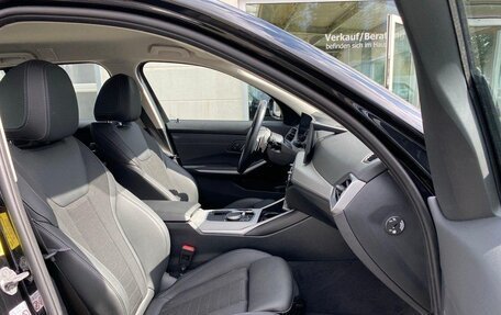 BMW 3 серия, 2023 год, 3 720 500 рублей, 12 фотография