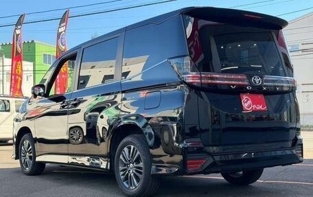Toyota Voxy, 2025 год, 4 820 000 рублей, 7 фотография
