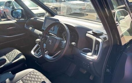 Toyota Voxy, 2025 год, 4 820 000 рублей, 11 фотография
