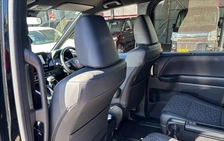 Toyota Voxy, 2025 год, 4 820 000 рублей, 16 фотография