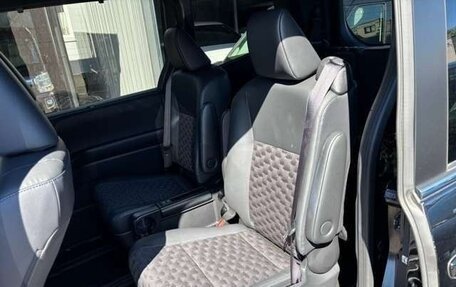 Toyota Voxy, 2025 год, 4 820 000 рублей, 14 фотография
