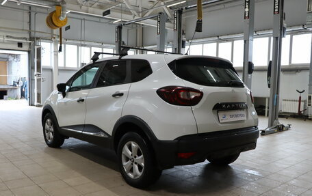 Renault Kaptur I рестайлинг, 2017 год, 649 990 рублей, 7 фотография