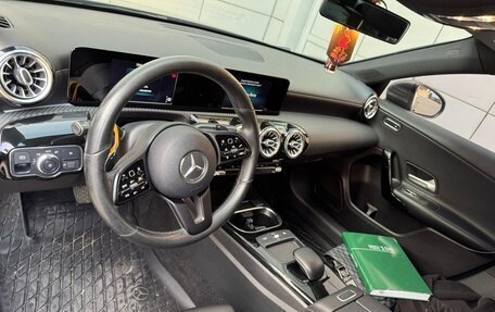 Mercedes-Benz A-Класс, 2019 год, 2 200 000 рублей, 6 фотография