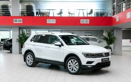 Volkswagen Tiguan II, 2019 год, 2 250 000 рублей, 3 фотография