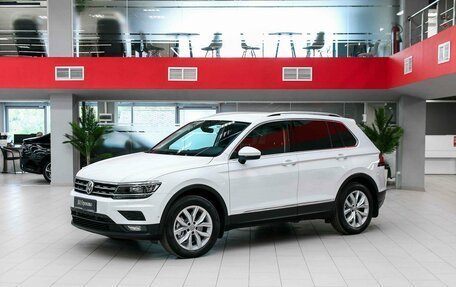 Volkswagen Tiguan II, 2019 год, 2 250 000 рублей, 1 фотография