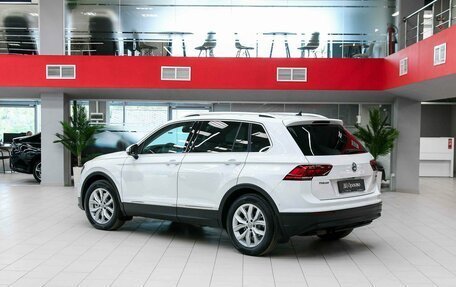 Volkswagen Tiguan II, 2019 год, 2 250 000 рублей, 4 фотография