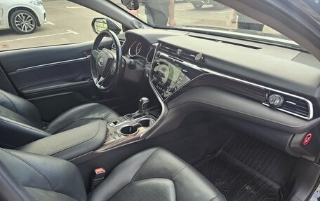 Toyota Camry, 2019 год, 3 000 000 рублей, 6 фотография