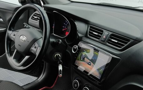 KIA Rio III рестайлинг, 2014 год, 900 000 рублей, 20 фотография