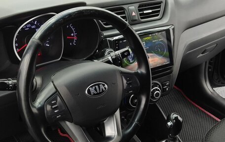 KIA Rio III рестайлинг, 2014 год, 900 000 рублей, 23 фотография