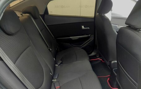KIA Rio III рестайлинг, 2014 год, 900 000 рублей, 22 фотография
