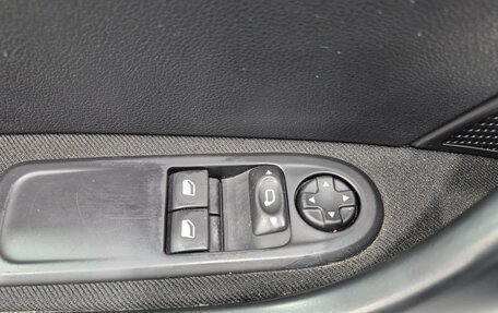 Peugeot 408 I рестайлинг, 2013 год, 690 000 рублей, 18 фотография