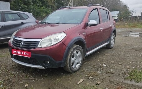 Renault Sandero I, 2012 год, 655 000 рублей, 2 фотография
