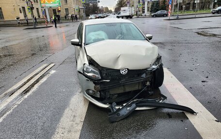 Volkswagen Polo VI (EU Market), 2011 год, 375 000 рублей, 1 фотография