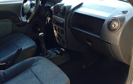 Renault Logan I, 2006 год, 179 000 рублей, 9 фотография