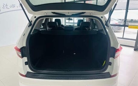 Skoda Kodiaq I, 2024 год, 3 400 000 рублей, 4 фотография