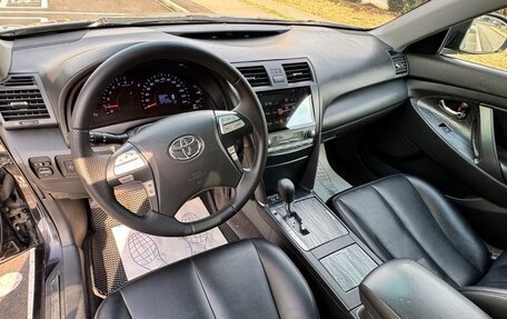 Toyota Camry, 2009 год, 950 000 рублей, 2 фотография