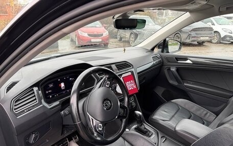 Volkswagen Tiguan II, 2019 год, 2 890 000 рублей, 12 фотография