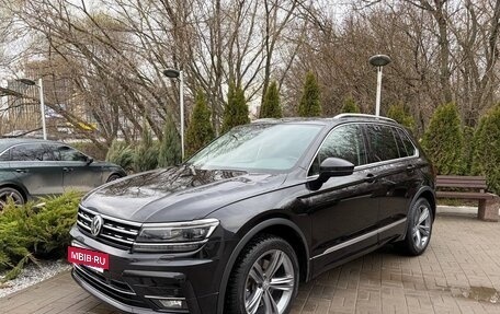 Volkswagen Tiguan II, 2019 год, 2 890 000 рублей, 11 фотография