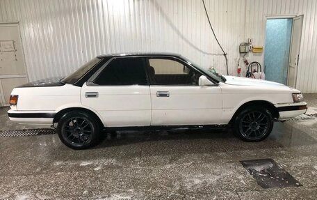 Toyota Vista, 1987 год, 150 000 рублей, 3 фотография