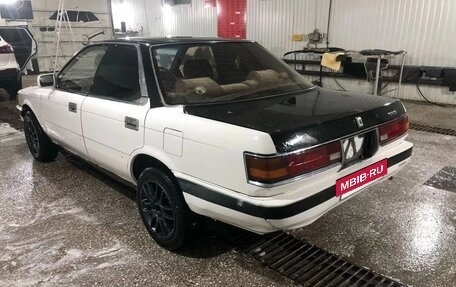 Toyota Vista, 1987 год, 150 000 рублей, 2 фотография