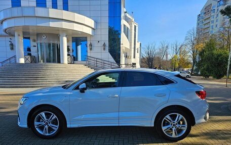 Audi Q3, 2022 год, 2 400 000 рублей, 18 фотография