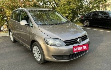 Volkswagen Golf Plus II, 2011 год, 999 999 рублей, 3 фотография