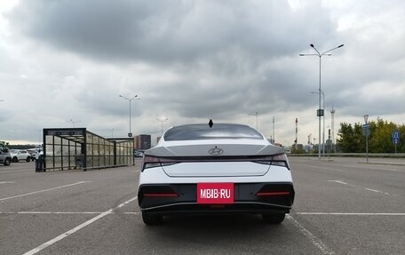 Hyundai Elantra, 2023 год, 2 100 000 рублей, 10 фотография