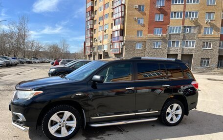 Toyota Highlander III, 2011 год, 1 400 000 рублей, 2 фотография