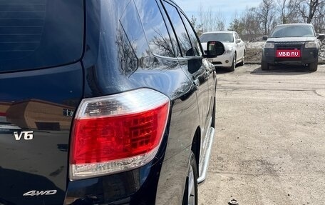 Toyota Highlander III, 2011 год, 1 400 000 рублей, 7 фотография