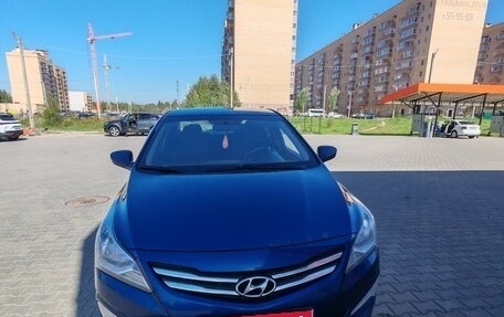 Hyundai Solaris II рестайлинг, 2015 год, 829 000 рублей, 1 фотография