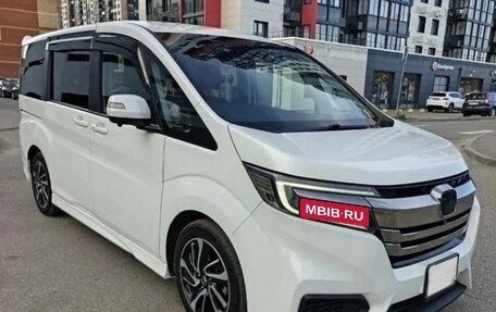 Honda Stepwgn IV, 2022 год, 2 200 000 рублей, 1 фотография