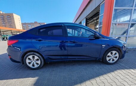 Hyundai Solaris II рестайлинг, 2015 год, 829 000 рублей, 2 фотография