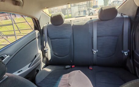 Hyundai Solaris II рестайлинг, 2015 год, 829 000 рублей, 10 фотография