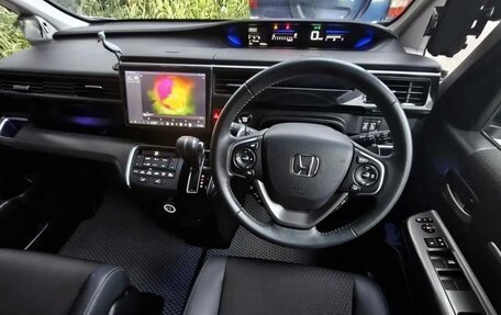 Honda Stepwgn IV, 2022 год, 2 200 000 рублей, 6 фотография