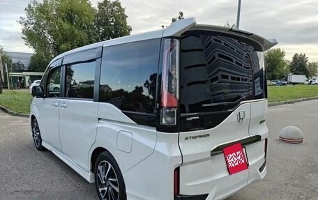 Honda Stepwgn IV, 2022 год, 2 200 000 рублей, 5 фотография