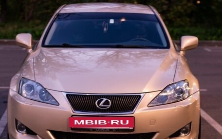 Lexus IS II рестайлинг 2, 2006 год, 1 100 000 рублей, 2 фотография