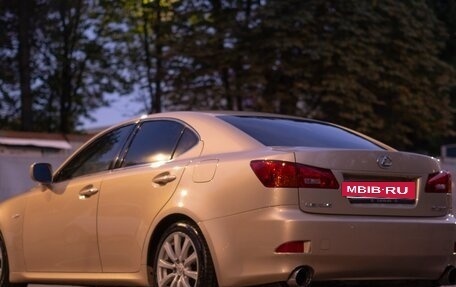 Lexus IS II рестайлинг 2, 2006 год, 1 100 000 рублей, 6 фотография