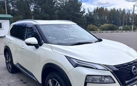 Nissan X-Trail, 2023 год, 3 500 000 рублей, 2 фотография