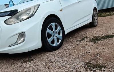 Hyundai Solaris II рестайлинг, 2014 год, 800 000 рублей, 1 фотография