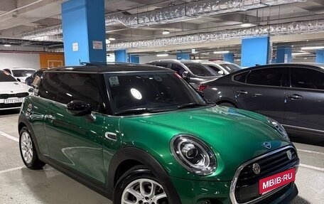 MINI Hatch, 2020 год, 2 600 000 рублей, 1 фотография