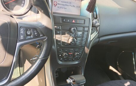 Opel Astra J, 2010 год, 650 000 рублей, 6 фотография